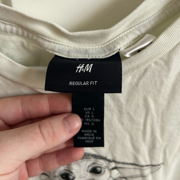 Baby Yoda Tee - Picture 3 of 4